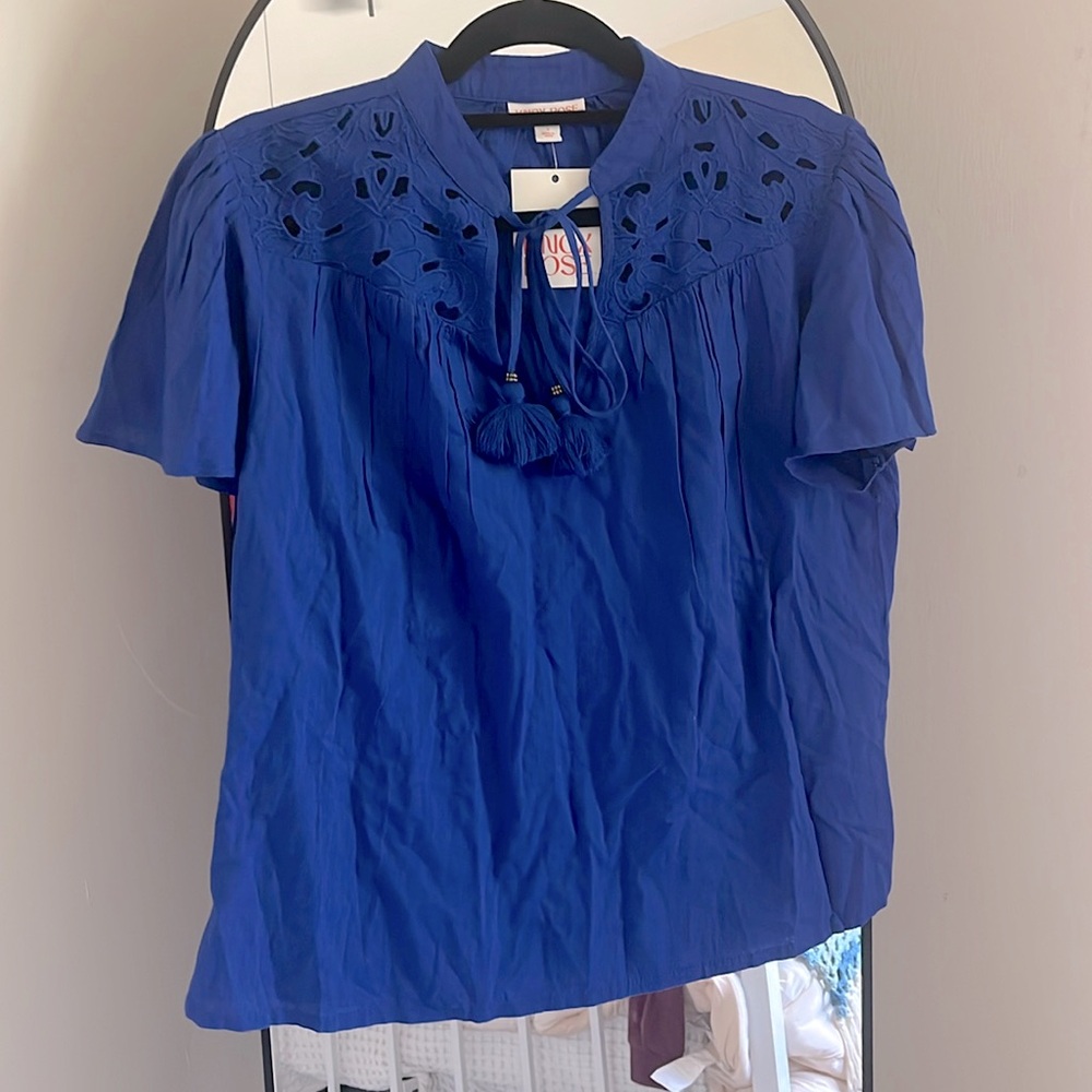 NWT Knox Rose Blue Blouse